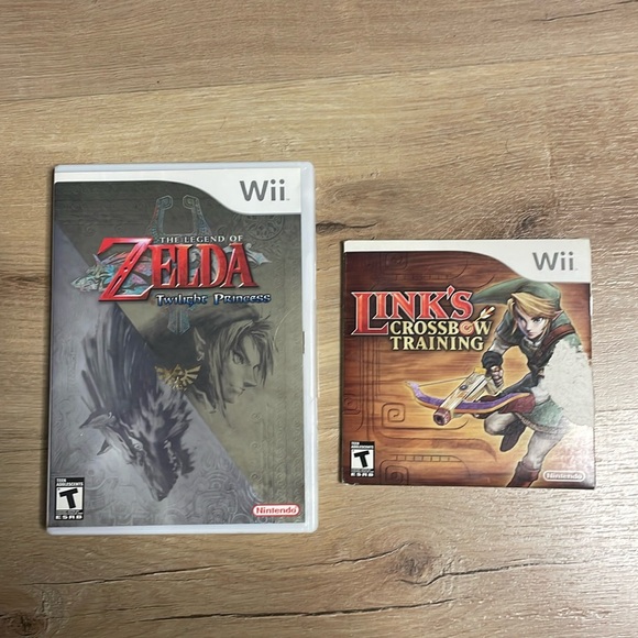 Nintendo Other - The Legend of Zelda Twilight Princess and Link’s Crossbow for Nintendo Wii.